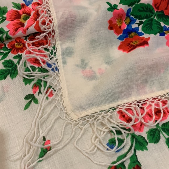 💙💛 Vintage Ukrainian Wool Scarf Khustka Floral 1980s 💙💛 - Picture 6 of 8